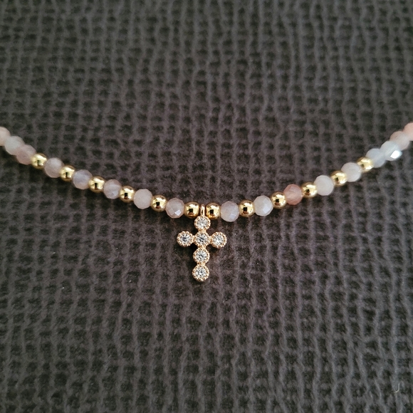 La Meno Sunstone☀️ Choker Necklace with Tiny Cross✝️ - NWT - Picture 2 of 16